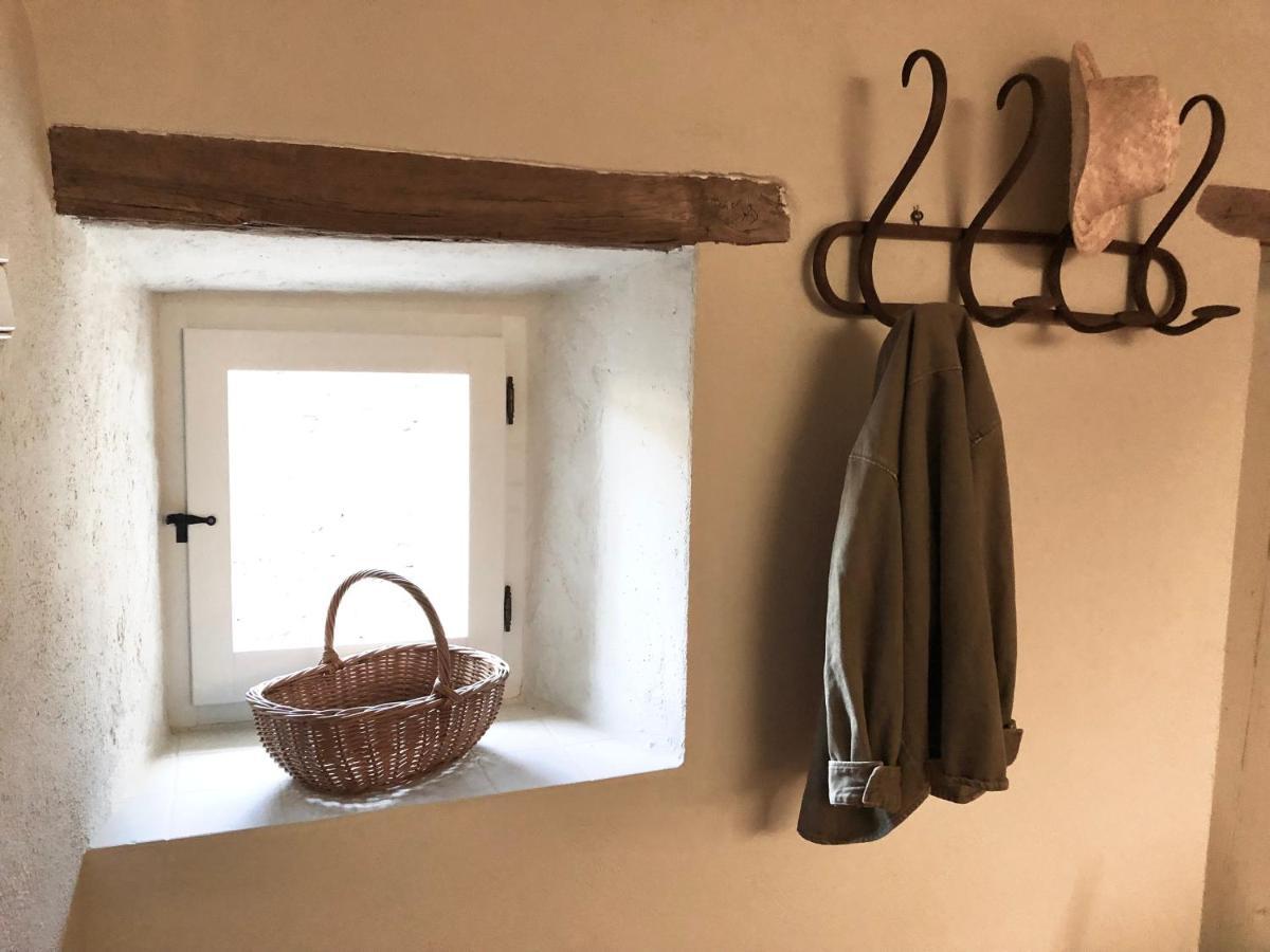 El Castell De Seguero Apartment Beuda ภายนอก รูปภาพ