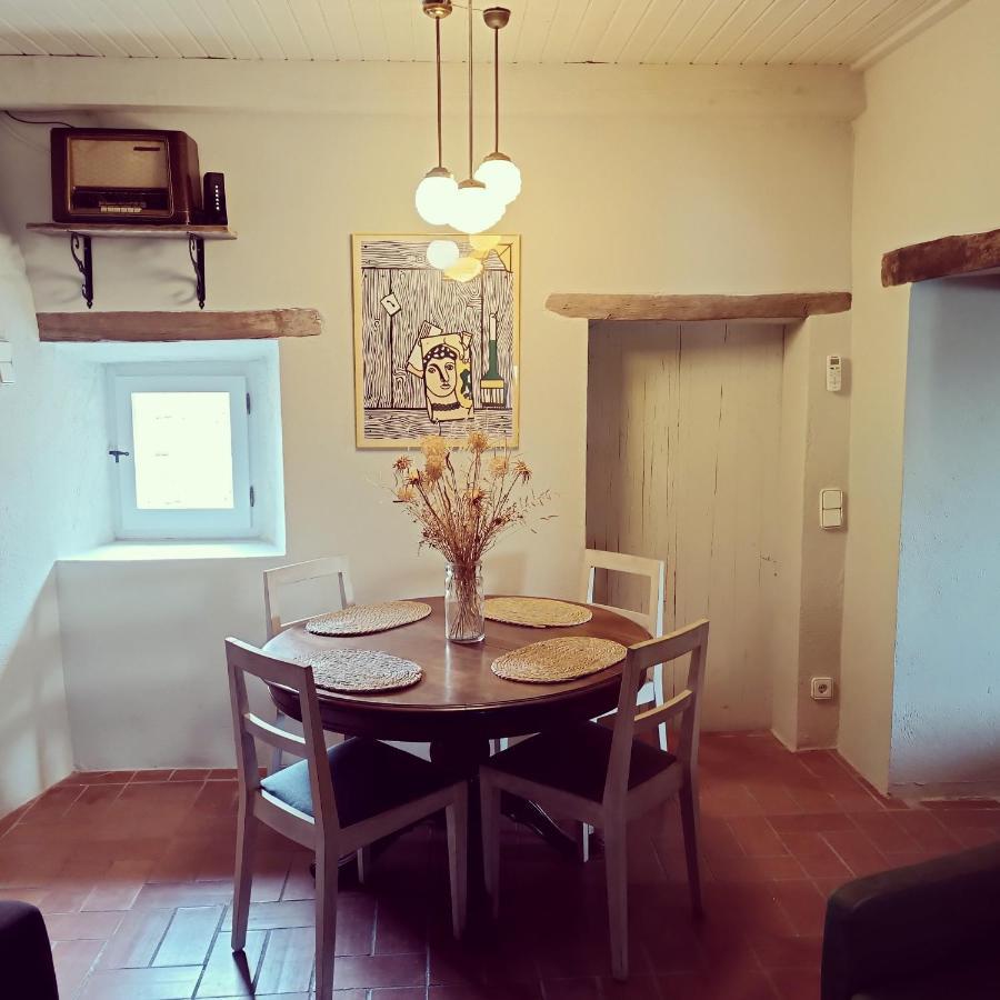 El Castell De Seguero Apartment Beuda ภายนอก รูปภาพ